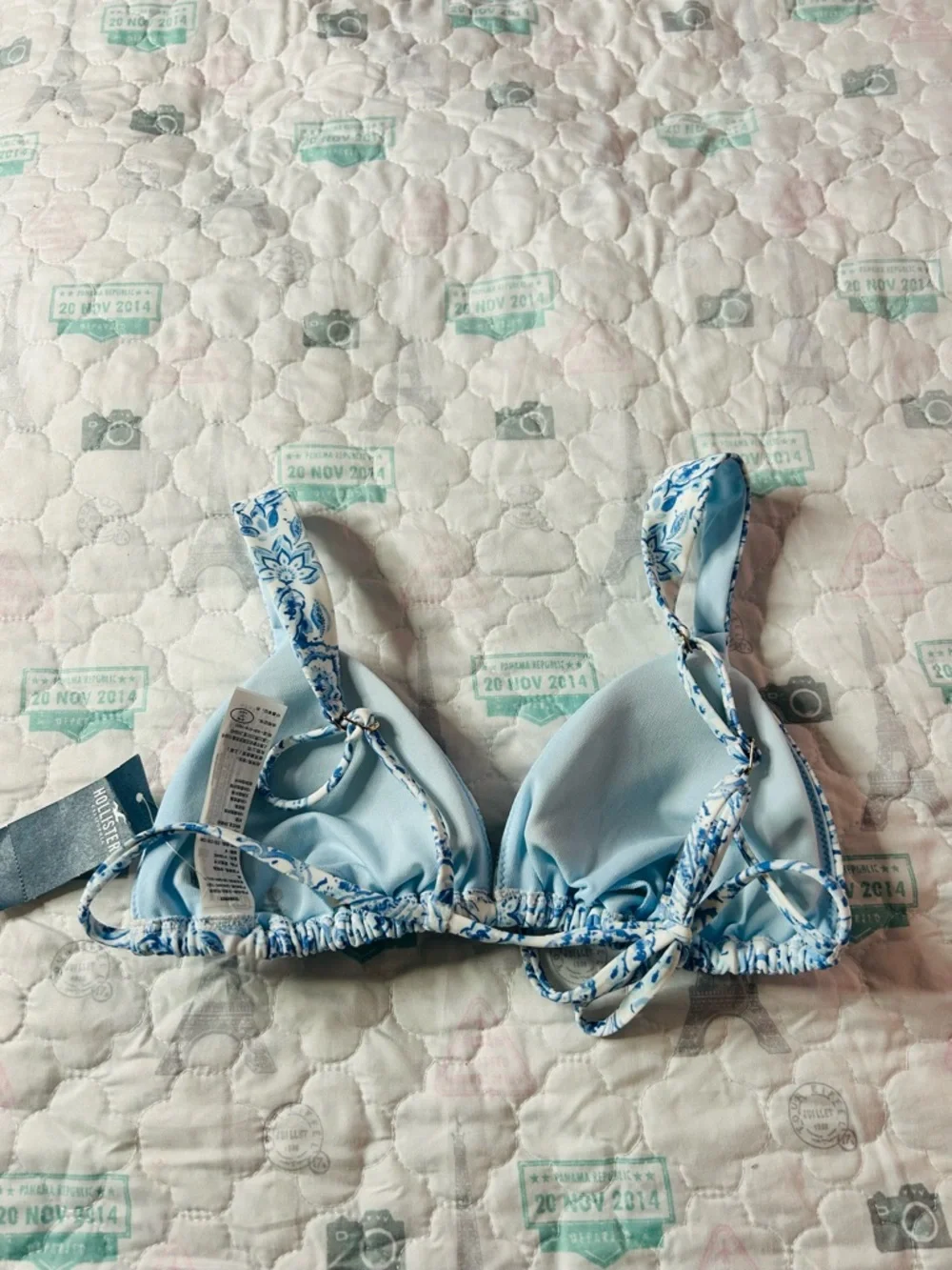 Hollister Blue & White Floral Triangle Bikini Top - Picture 2 of 2